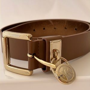 Michael Michael Kors Hamilton Camel Belt Small.